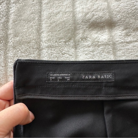 Zara basic black skirt - Picture 4 of 4